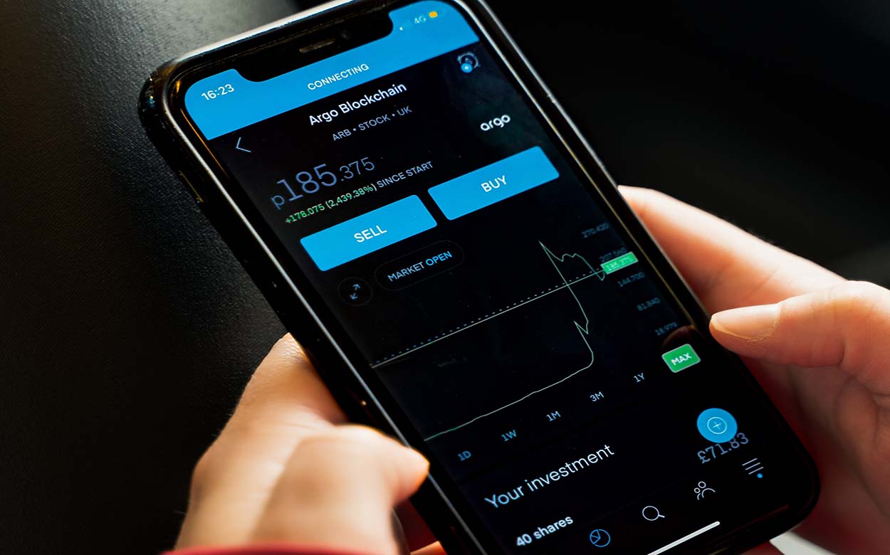 Blockchain Is Disrupting the Mobile App Development Segment
